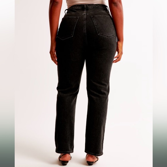 Abercrombie Ultra High Rise Ankle Straight Jeans - Picture 8 of 8